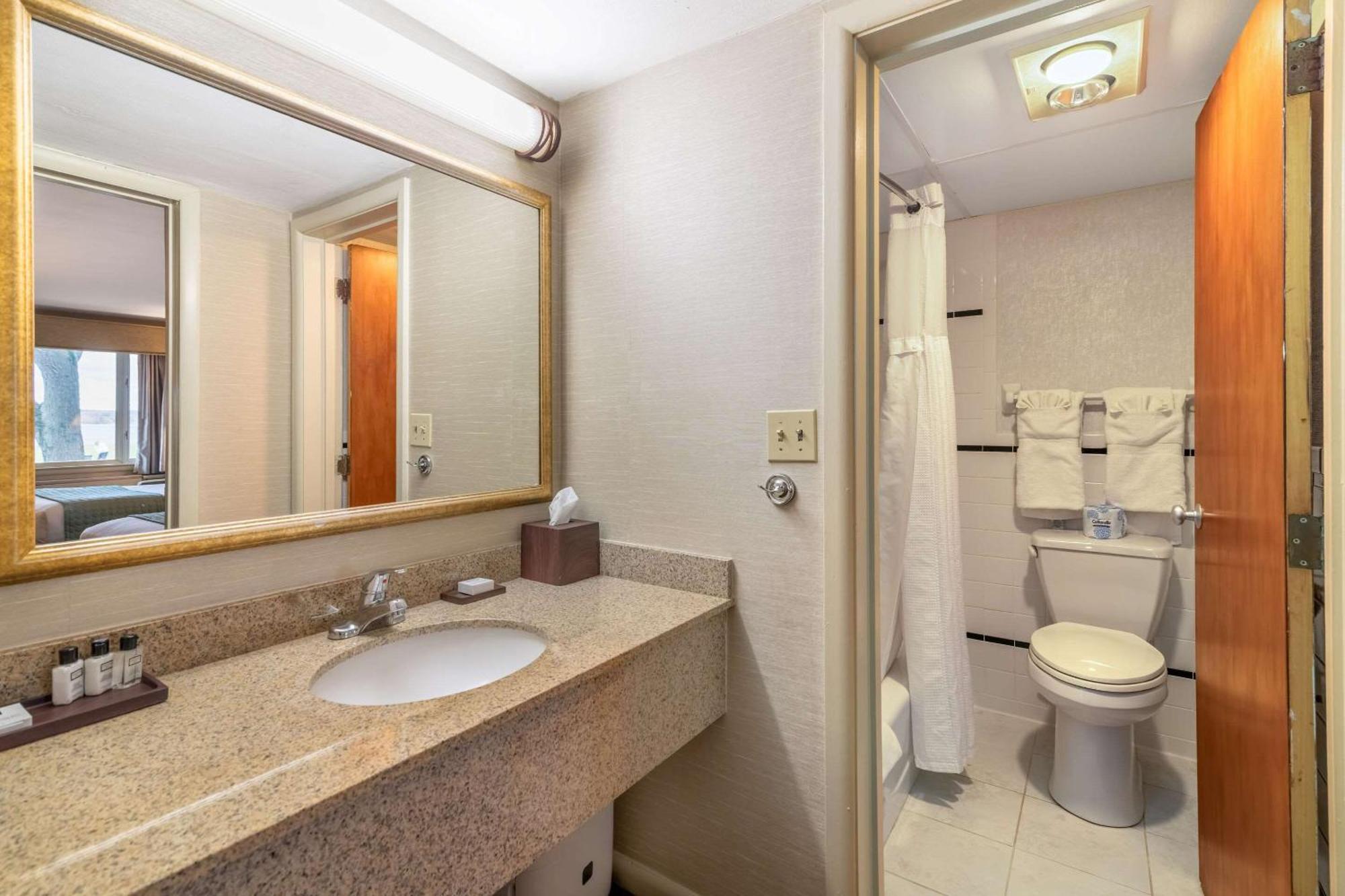 The Inn At Gran View Ogdensburg, Ascend Hotel Collection Exterior foto